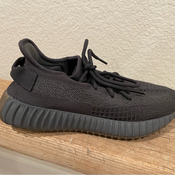 Adidas Yeezy boost - Picture 8 of 11